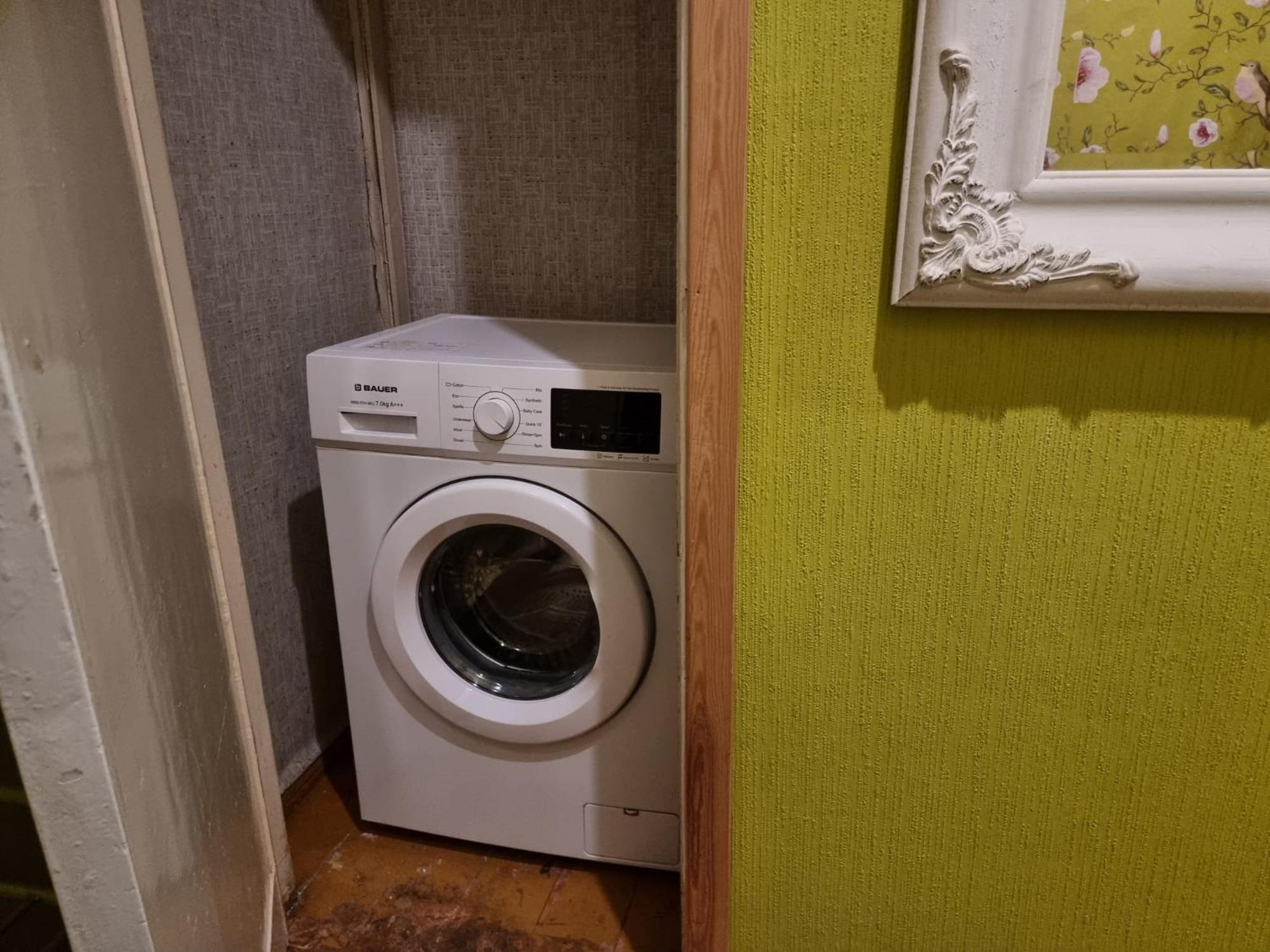 Apartament 2 Bedroom Next To Hall With Parking *